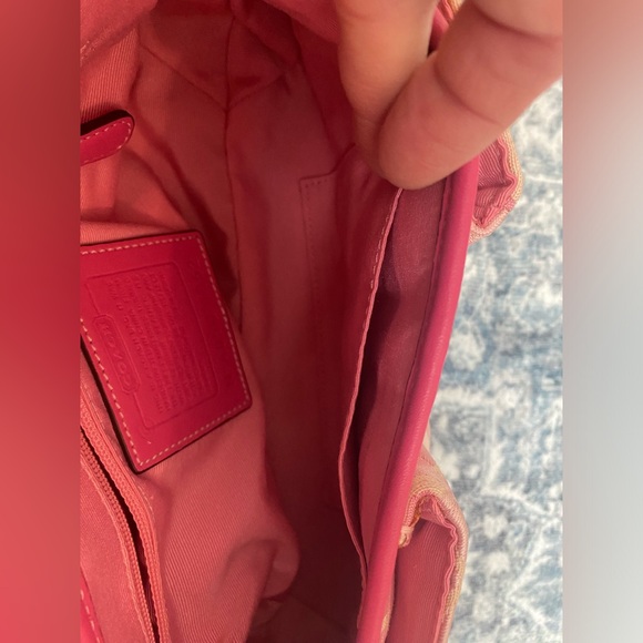 Coach RARE Vintage Y2K Pink Signature Soho Shoulder Bag w Tan Leather Trim - Picture 8 of 13